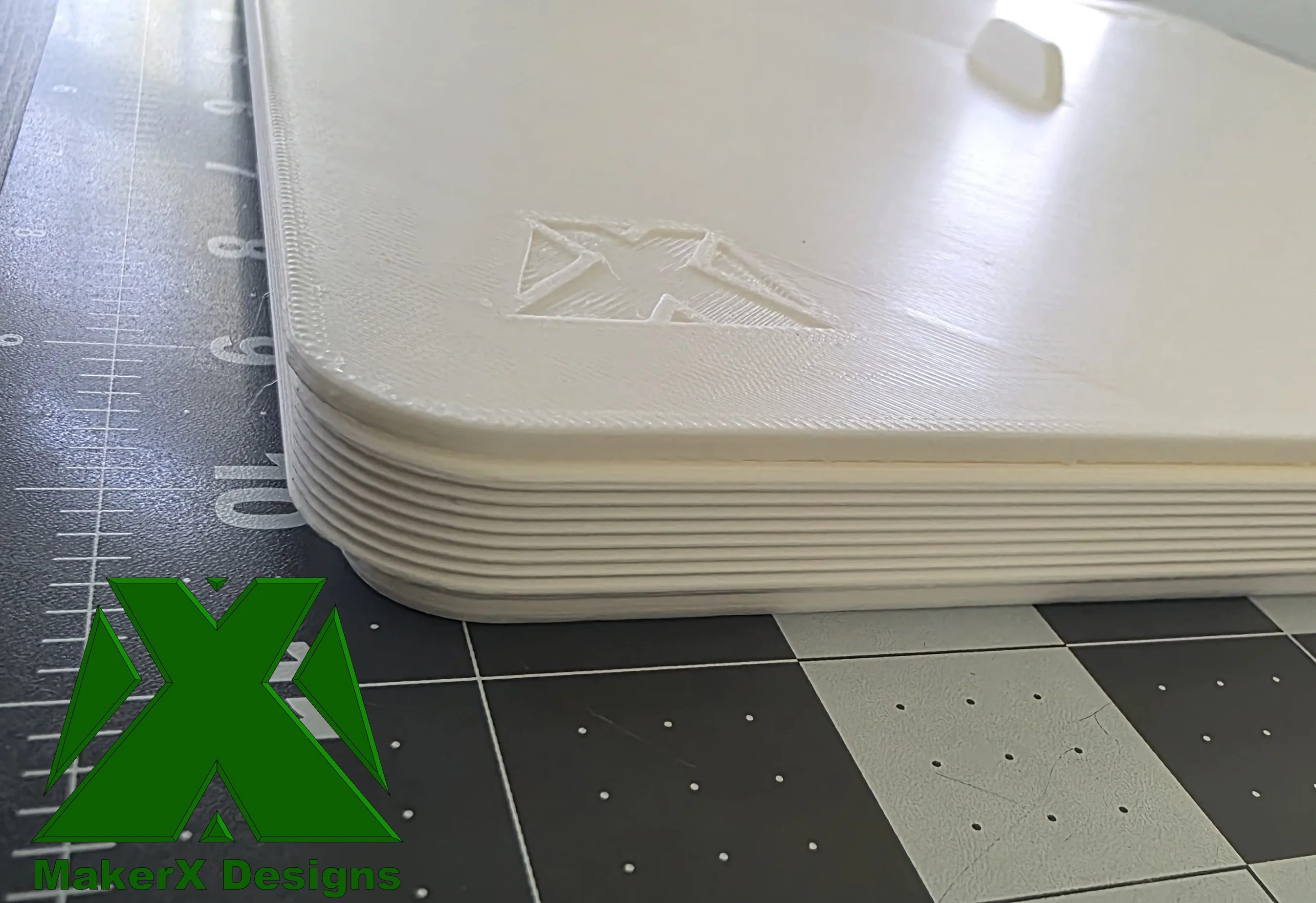 Puzzle tray and lid assembled